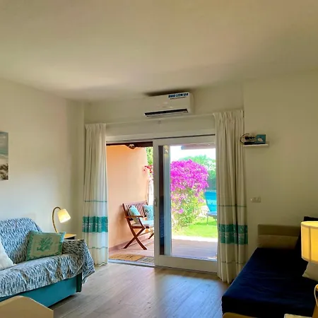 Ampio Monolocale Porto Coda Cavallo Apartment *