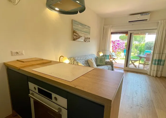 Ampio Monolocale Porto Coda Cavallo Apartamento *
